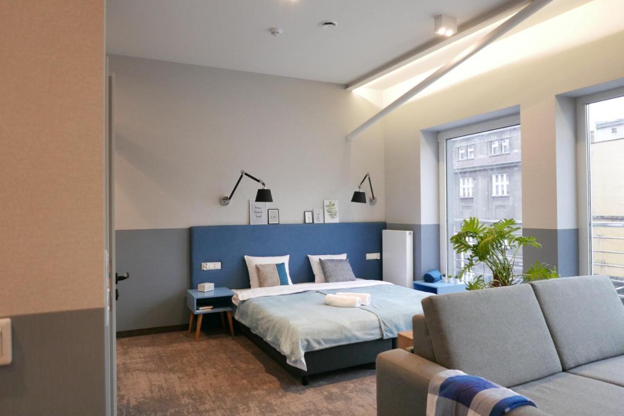 Mosquito Silesia Apartments คาโตวีตเซ ภายนอก รูปภาพ