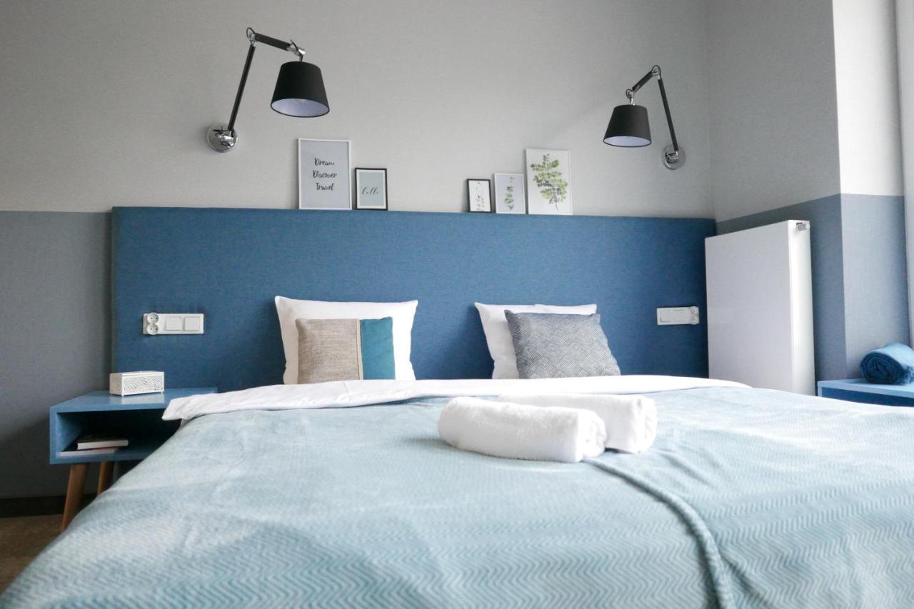 Mosquito Silesia Apartments คาโตวีตเซ ภายนอก รูปภาพ