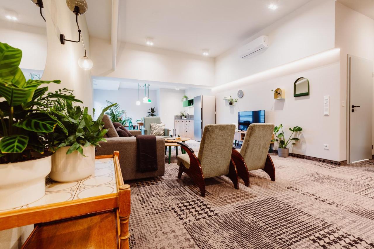 Mosquito Silesia Apartments คาโตวีตเซ ภายนอก รูปภาพ