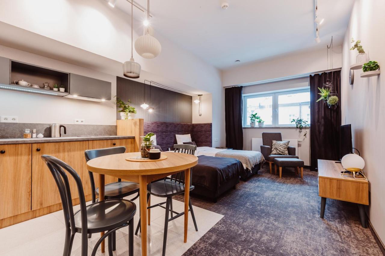 Mosquito Silesia Apartments คาโตวีตเซ ภายนอก รูปภาพ